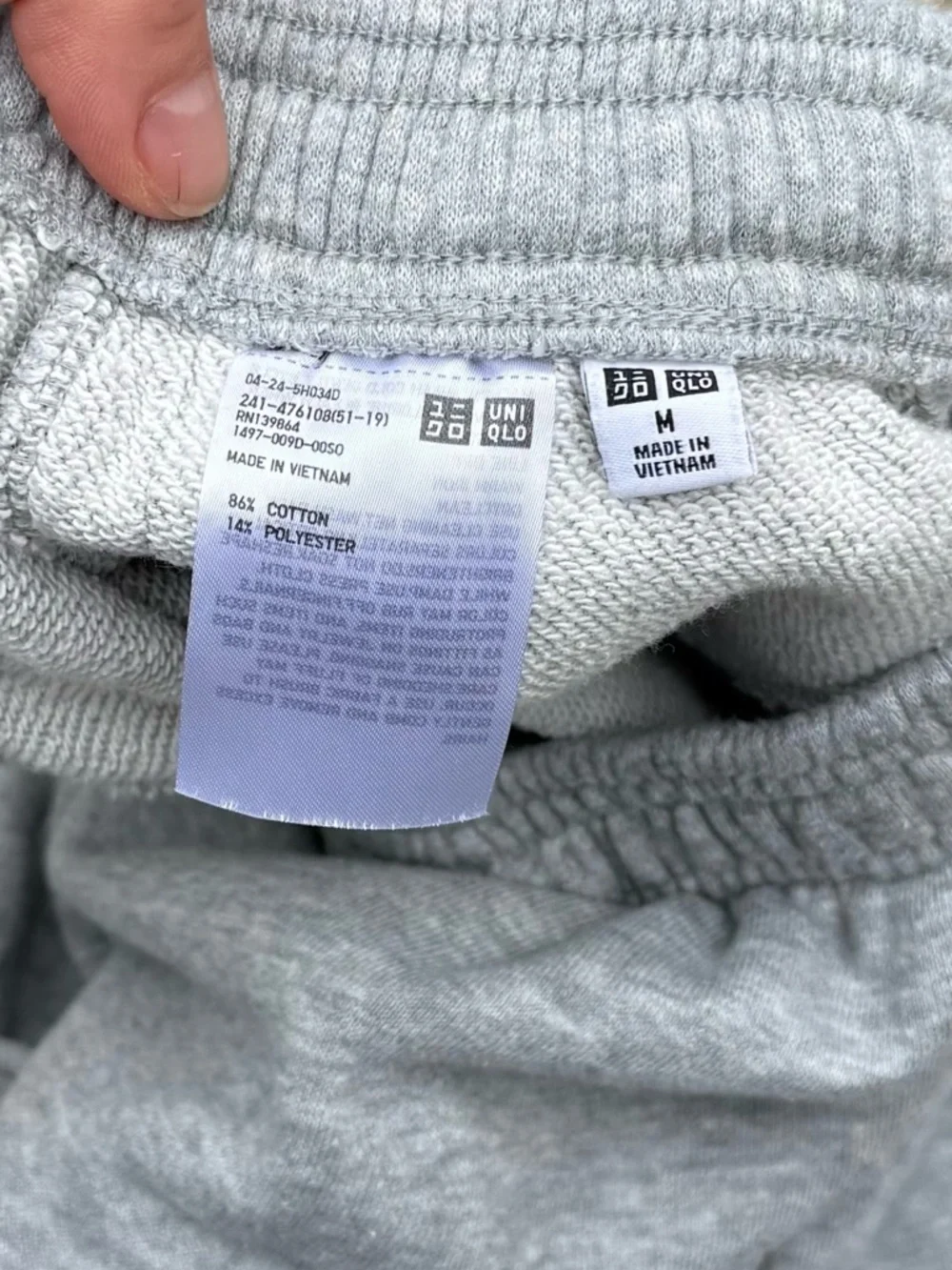 Uniqlo Wide-Leg Sweatpants Size M Fleece-Lined Elastic Waist Athleisure - Picture 9 of 11